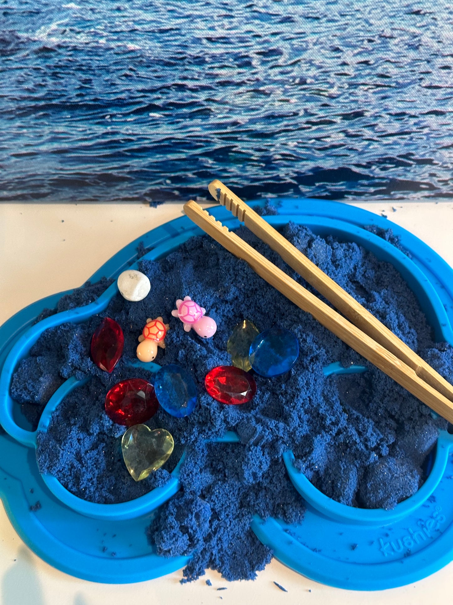 Sand Explorers Dig Kit