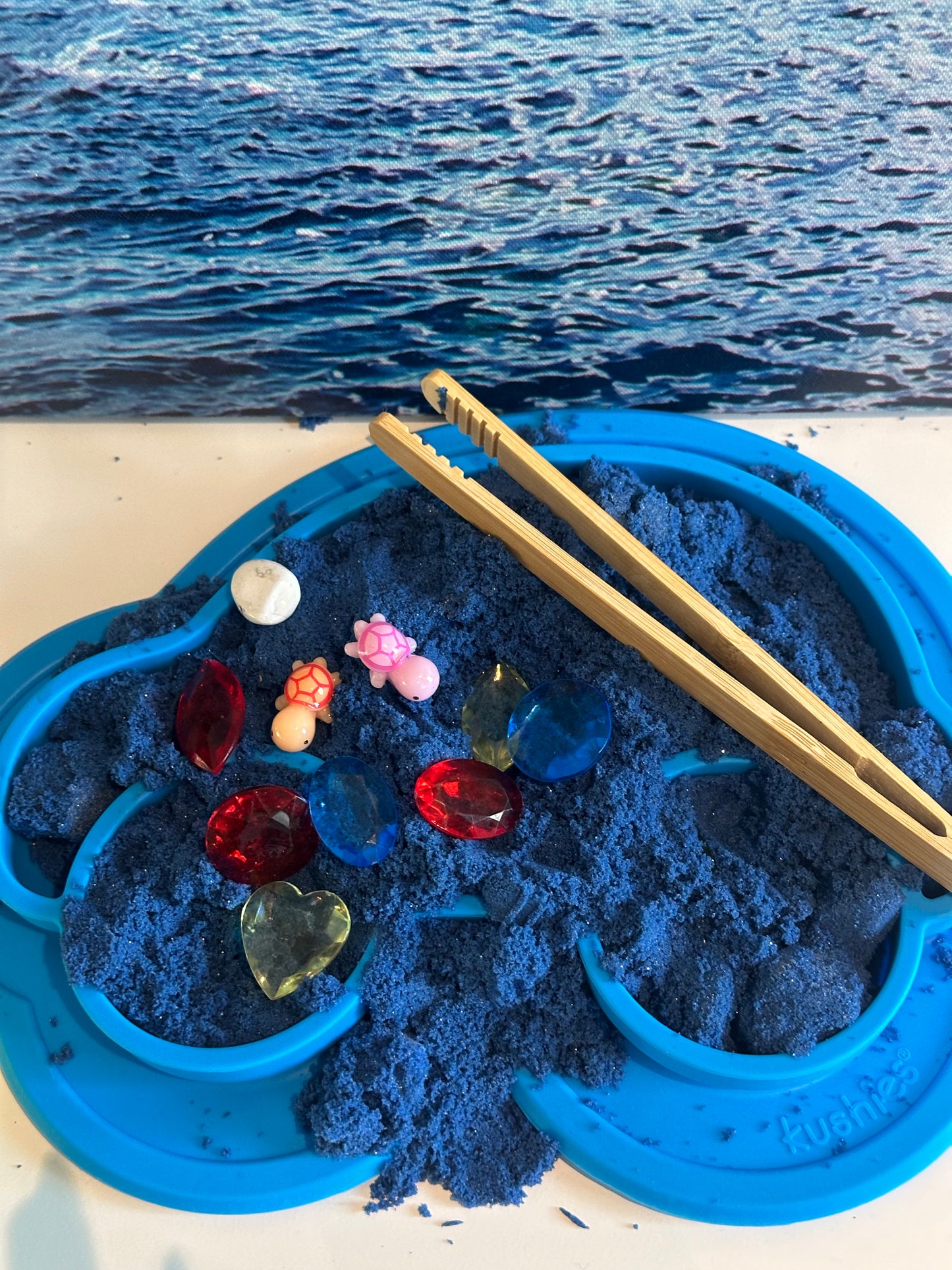 Sand Explorers Dig Kit