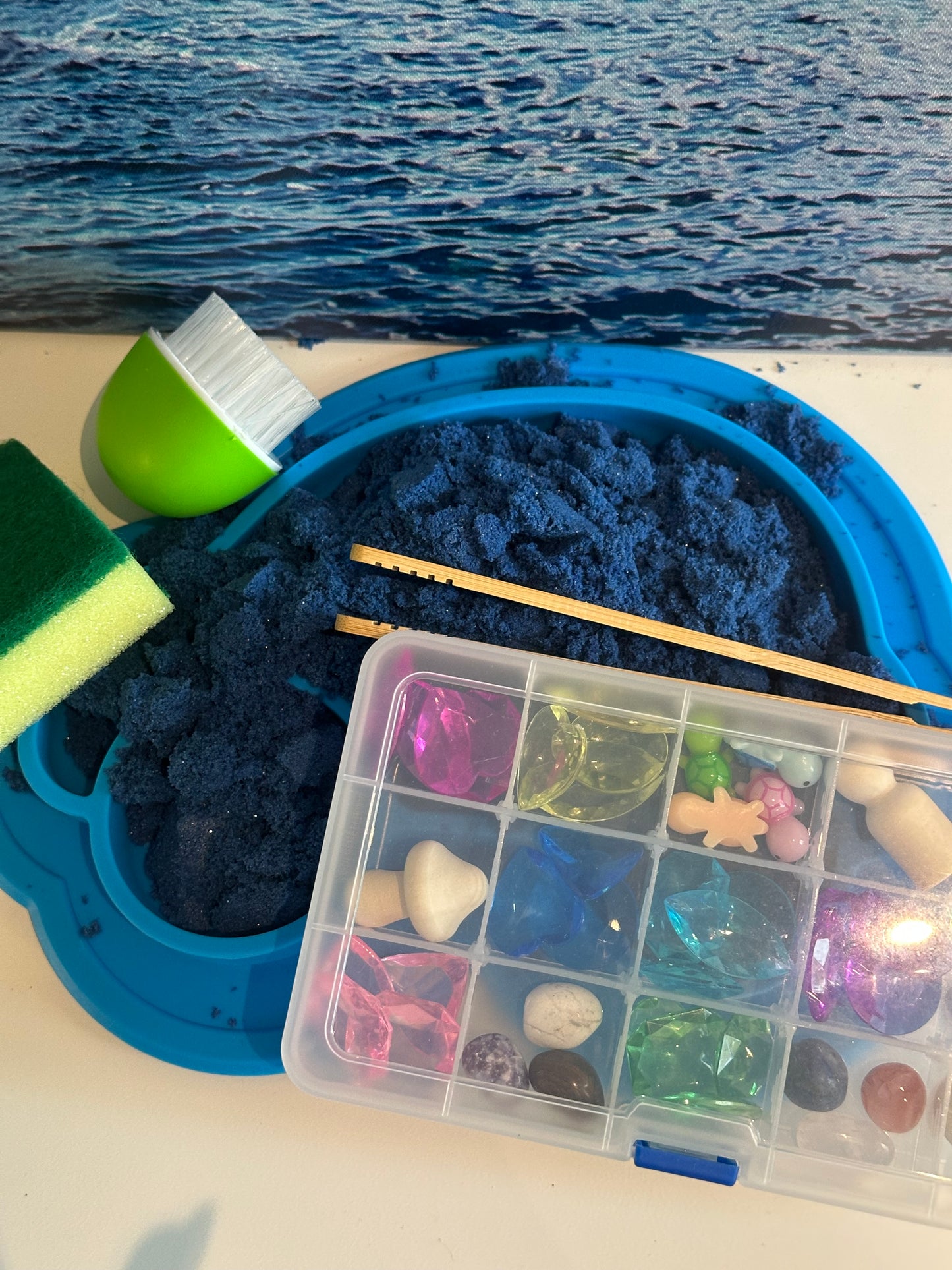 Sand Explorers Dig Kit